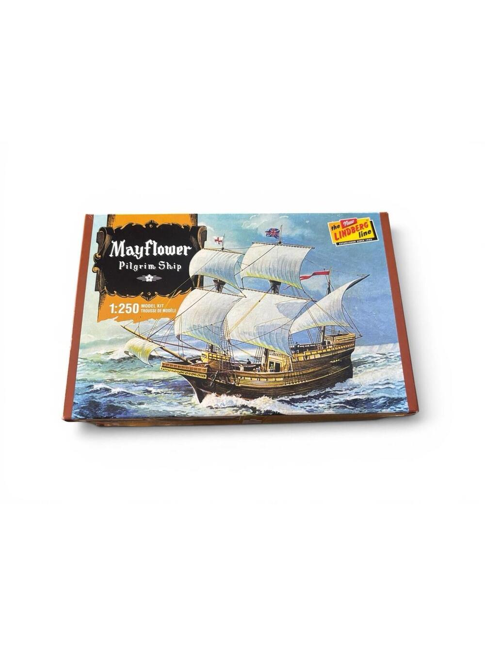 MAYFLOWER PILGRIM Ship Plastic Model Kit 1:250 New Lindberg Line NEW HL215/12